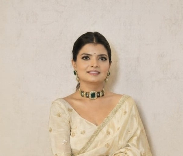 Mrs.  Swarna Rai - President